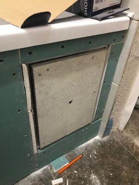 Люк под плитку Нажимной Секрет-Лайт 500*900 Люк под плитку Нажимной Секрет-Лайт 500*900